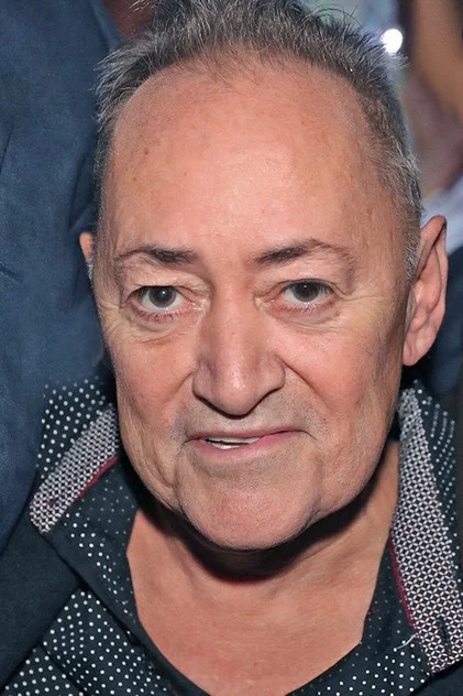 ÁNGEL SALAZAR