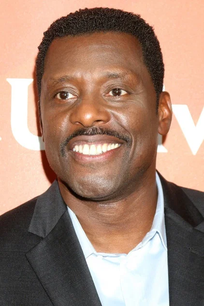 EAMONN WALKER
