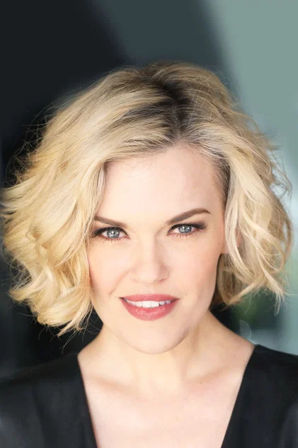 KARI WAHLGREN