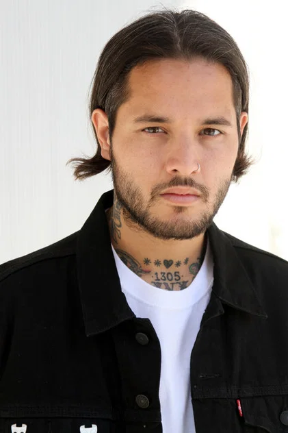 CASEY MILLS