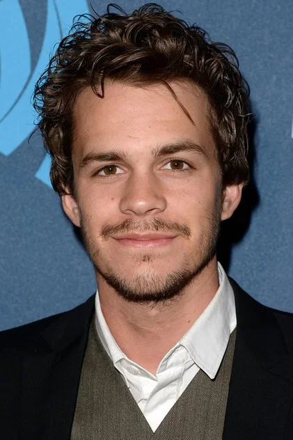 JOHNNY SIMMONS