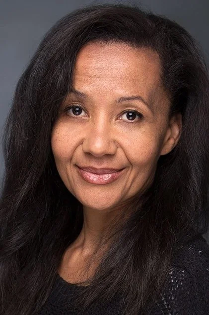PAULA ARUNDELL
