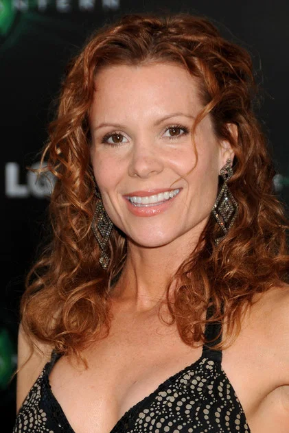 ROBYN LIVELY
