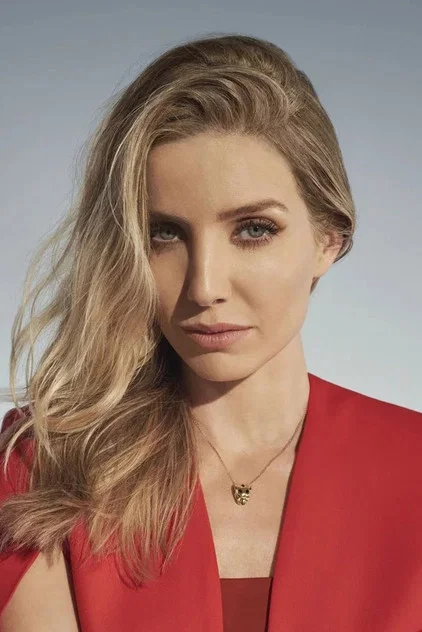 ANNABELLE WALLIS