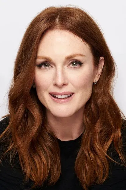 JULIANNE MOORE