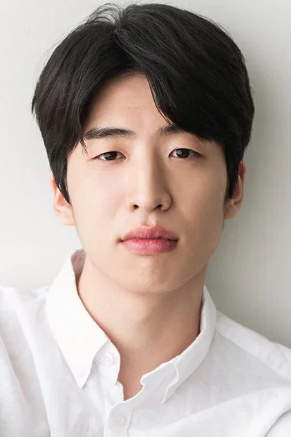 YOO SU-BIN